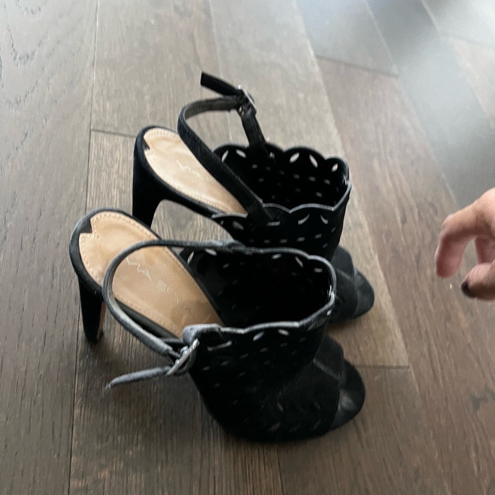 High heels - Picture 3 of 3